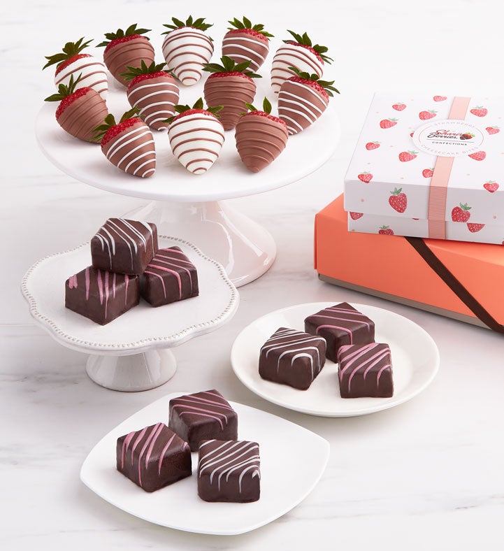 Strawberry Cheesecake Bites With Gourmet Drizzled Berries