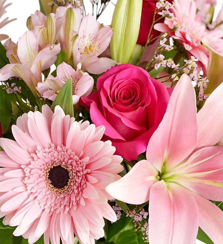 Love Blooms Bouquet with Love & Romance™ Dipped Strawberries